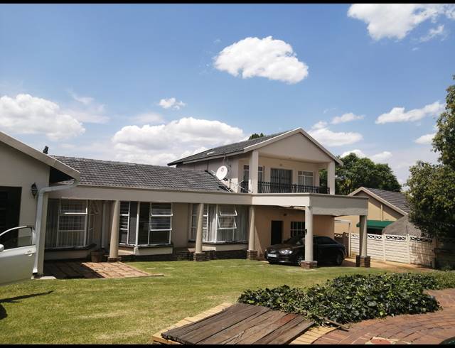 3 BEDROOM FREEHOLD RENTED IN MULBARTON